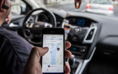 Empresas podrán retener impuestos de conductores y repartidores por app