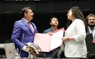 Reconoce Comisión Permanente a periodistas y directivos de medios de comunicación