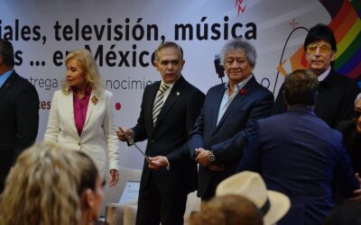 Reconocen en el Senado a integrantes de comunidad artística