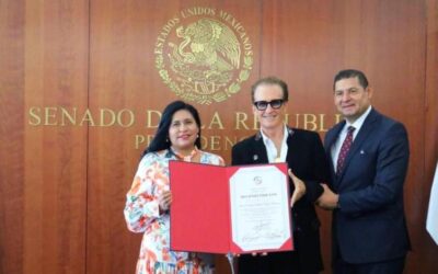 Reconoce Senado trayectoria artística de más de 40 años del cantante Emmanuel 