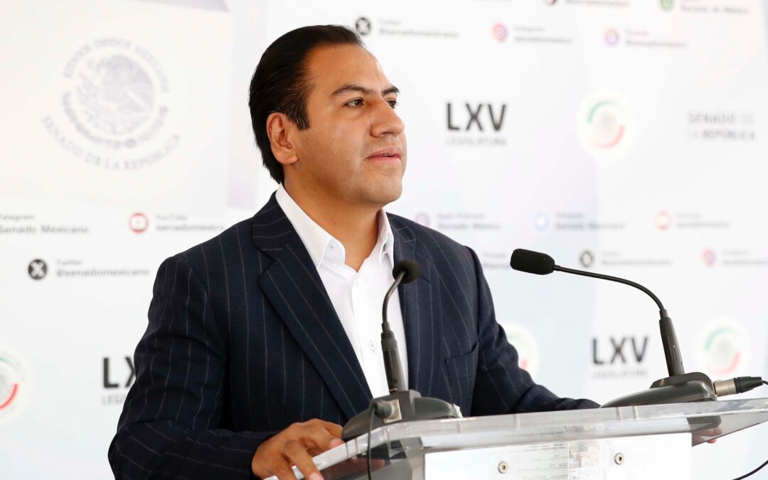 Confía Eduardo Ramírez en que Ebrard se mantendrá en Morena