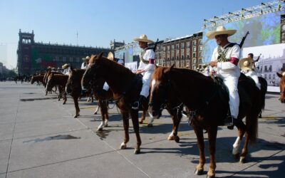 Concluye desfile por 113 aniversario de la Revolución Mexicana