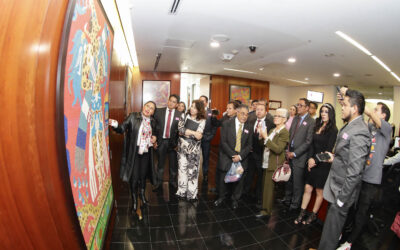 Entrega Senado reconocimientos a cirujanos dentistas 