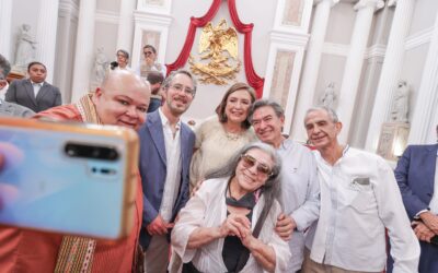 Se suman intelectuales y académicos a proyecto de Xóchitl