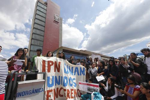 Urgen a Batres y SEP resolver demanda de rechazados por UNAM e IPN en CDMX