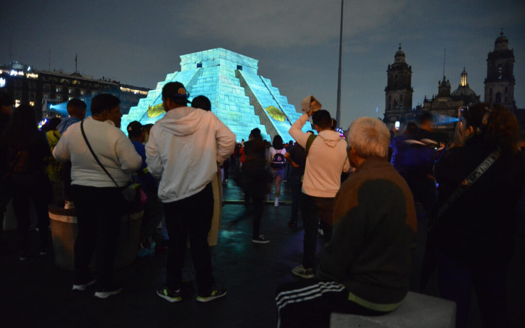Visitan 980 mil personas espectáculo multimedia Cultura Maya en el Zócalo