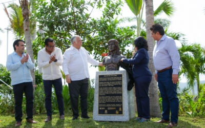 Reina Isabel II, Sylvester Stallone y María Elena Marqués, en Parque de Acapulco