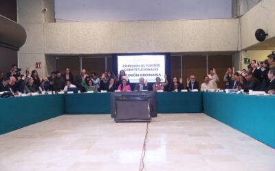 Aprueban en Comisión reforma garantizar atención médica universal y gratuita