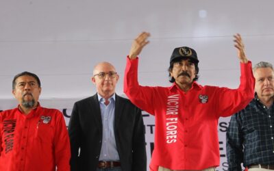 Piden ferrocarrileros a Víctor Flores seguir al frente del STFRM hasta el 2030