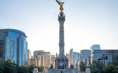 Inician trabajos de restauración de la columna de la Independencia