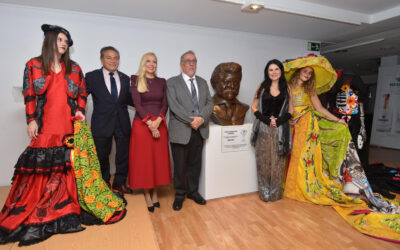 Reconocen legado de José Guadalupe Posada y develan su busto en Madrid
