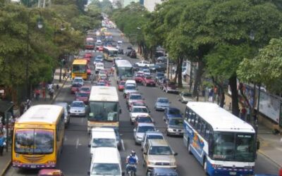 Autotransporte federal y privado deberán presentar verificación semestral obligatoria