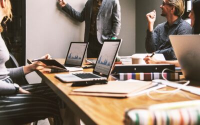 HubSpot presenta indicadores clave para evaluar uso efectivo de IA en empresas