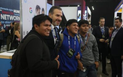 Celebra Adrián de la Garza construcción de Tren de pasajeros en Monterrey