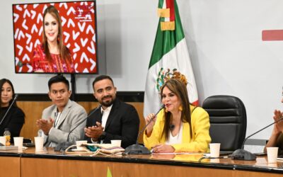 Pide Rosy Urbina a jóvenes seguir firmes en construcción del 2o. piso de la 4T