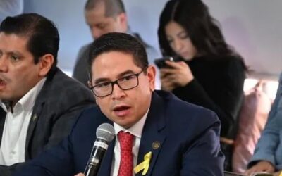 Exige Chimal García separación del cargo de gobernadora María del Pilar