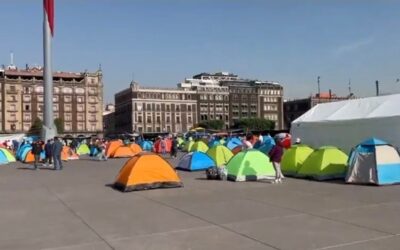 Inicia CNTE paro e instala campamento en el Zócalo capitalino