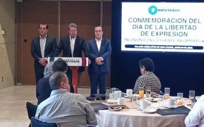 Reconocen Diputados labor de reporter@s de la fuente