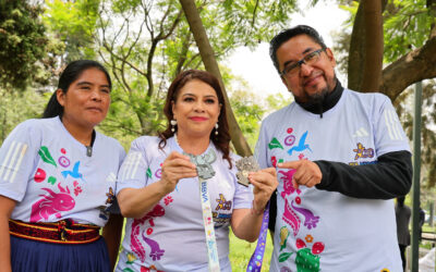 Prsentan playeras y medallas oficiales del XVIII Medio Maratón y XLII Maratón de la CDMX