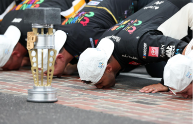 Bubba Wallace conquista el Brickyard 400 en Indianápolis y asegura pase a NASCAR