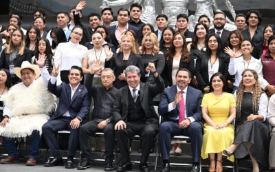 Nos interesa que debatamos con los jóvenes: Monreal