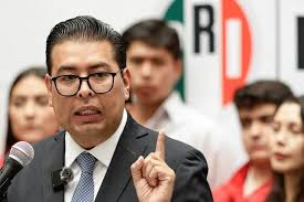 Informa senador Néstor Camarillo decisión de separarse del GPPRI