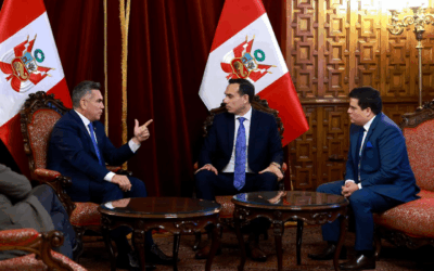 Dialoga Alito con presidente del Congreso peruano de democracia y seguridad