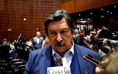 Diputados conceden licencia por tiempo indefinido a Napoleón Gómez Urrutia