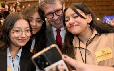 Fundamental que a la juventud se le siembre la semilla de la inquietud: Monreal