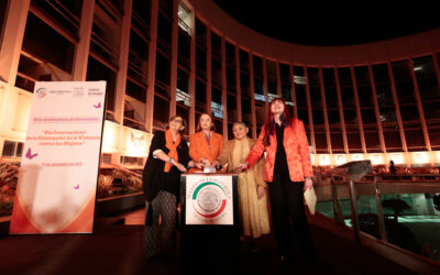Iluminan Senado de naranja por Día contra la Violencia a Mujeres