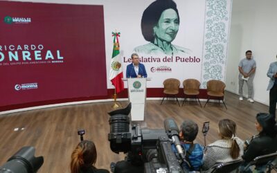 Si piden venir empresarios y embotelladoras, por tema del agua, claro que los recibo: Monreal