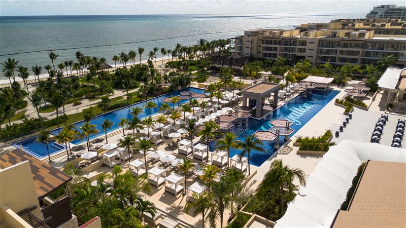 Nuevos Royalton Riviera Cancun y Royalton Hideaway Riviera Cancun reciben a primeros huéspedes