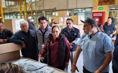 Entrega SNTISSSTE uniformes y ropa de trabajo a secciones sindicales de CDMX