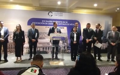Renueva Ciudades Capitales su presidencia y entrega Distintivo a la Excelencia