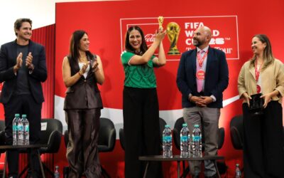 Vive Guanajuato magia mundialista con llegada del trofeo de la FIFA a León