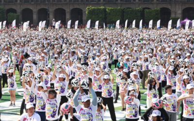Rompe CDMX Récord Guinness de Clase de futbol más grande del mundo