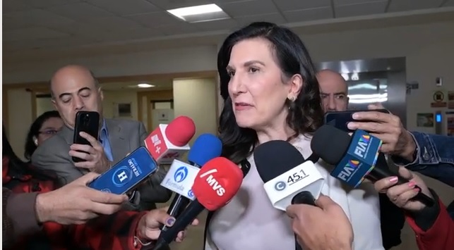 “Duende machista” eliminó del Plan B principio de paridad constitucional: Kenia López