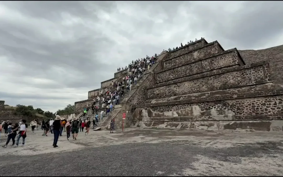 Tras 48 horas, reabren Pirámide de la Luna; Teotihuacán con acceso en su totalidad