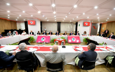 Alito se reúne con ex gobernadores priistas