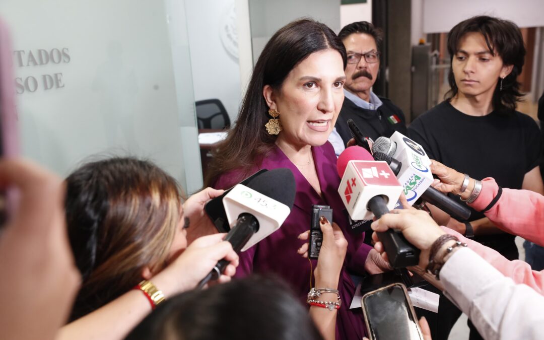 Traición a la Patria es acordar candidaturas con el narco: Kenia López