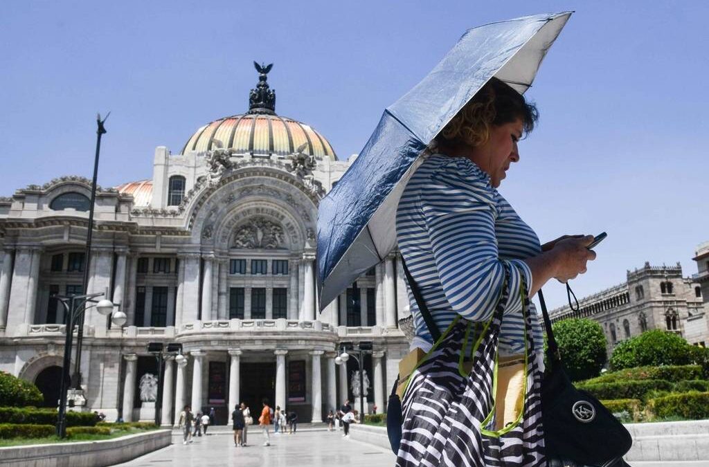 Tome precauciones, continuarán altas temperaturas en CDMX