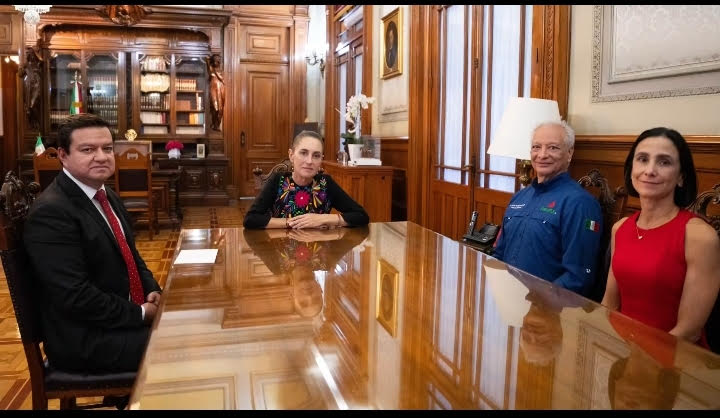 Se va Víctor Rodríguez de PEMEX y llega Juan Carlos Carpio