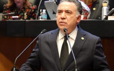 Pide senador Enrique Inzunza licencia
