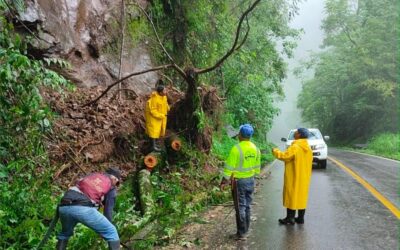 Atienden incidencias por lluvias en Hidalgo