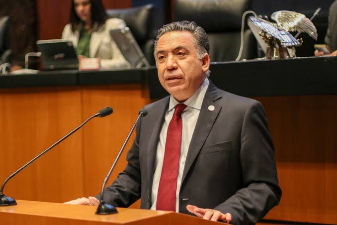 Insunza descarta gubernatura por Sinaloa