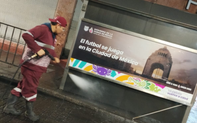 Adios maestros. Limpian calles del centro histórico tras retiro de CNTE