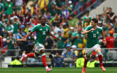 Gol de México! Julián Quiñones anota para México