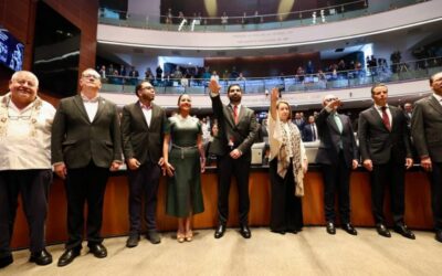 Roberto Lazzeri rinde protesta como embajador de México en EU