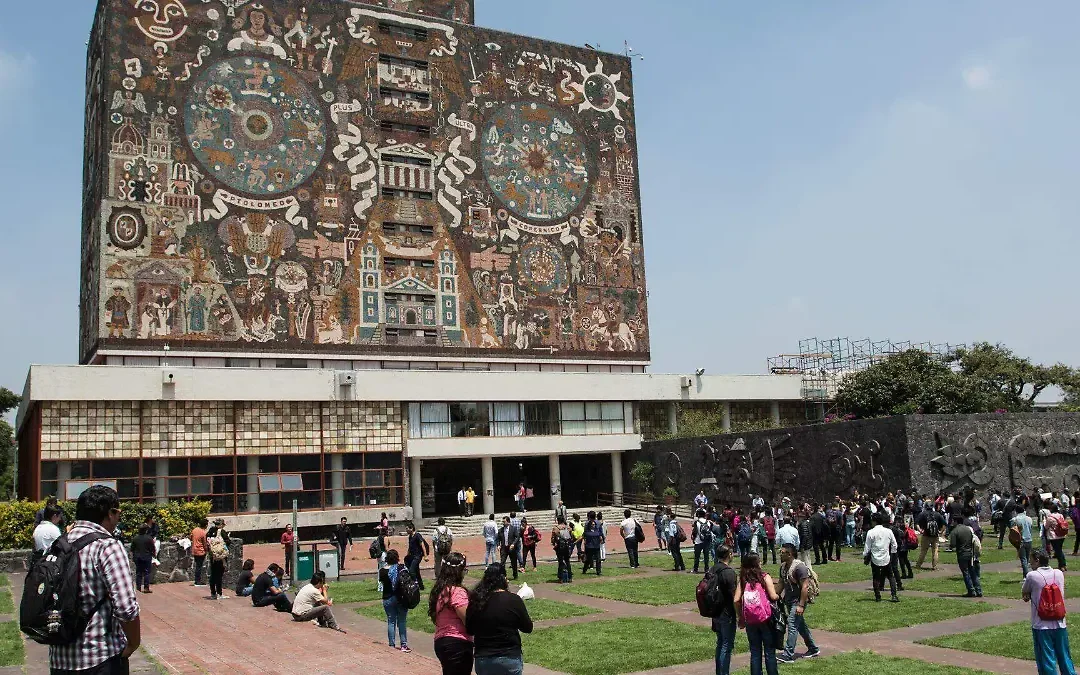 Tras polémica, suspende UNAM inscripciones de primer ingreso a licenciaturas