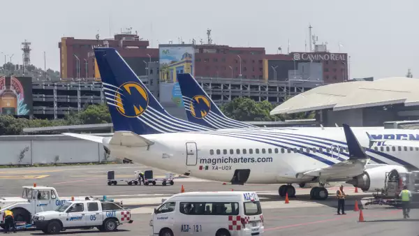 Revocan certificado de operador aéreo a Magnicharters
